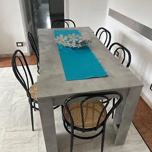 Noemi House Appartement